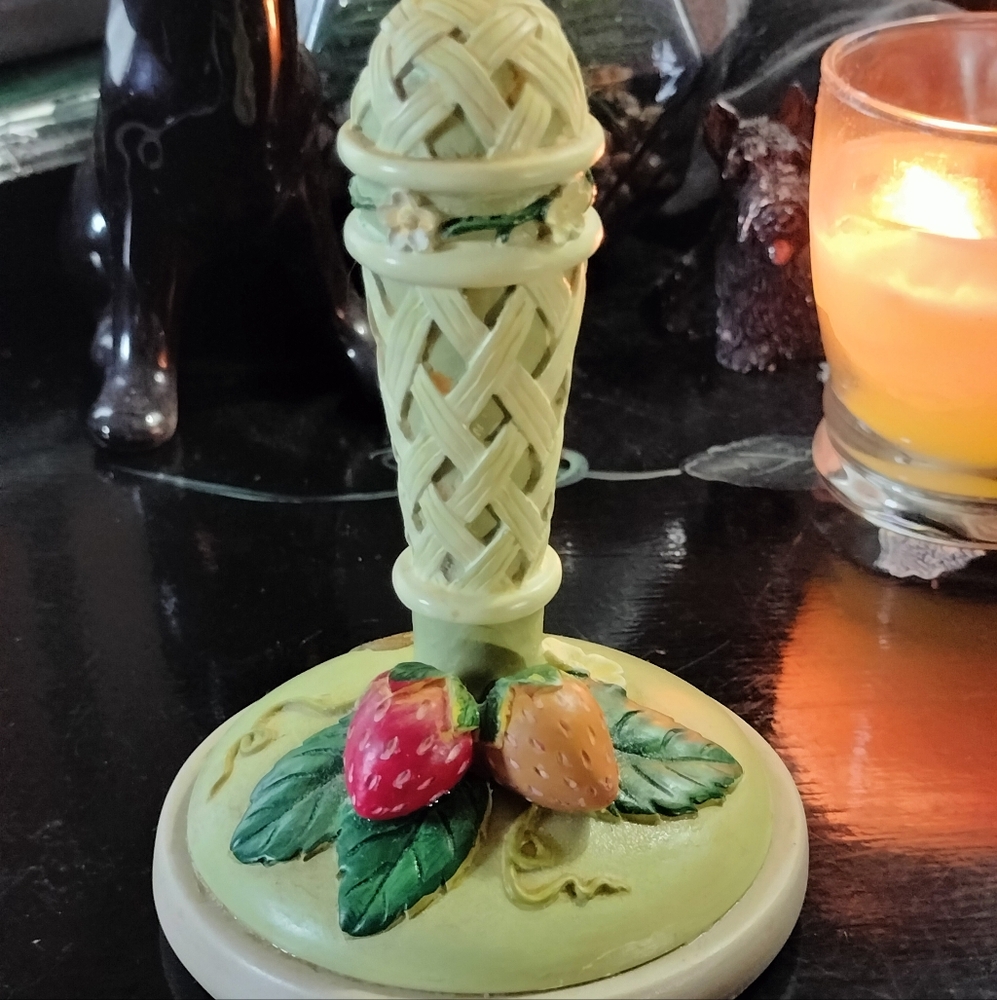 Ceramic strawberries cookie press
